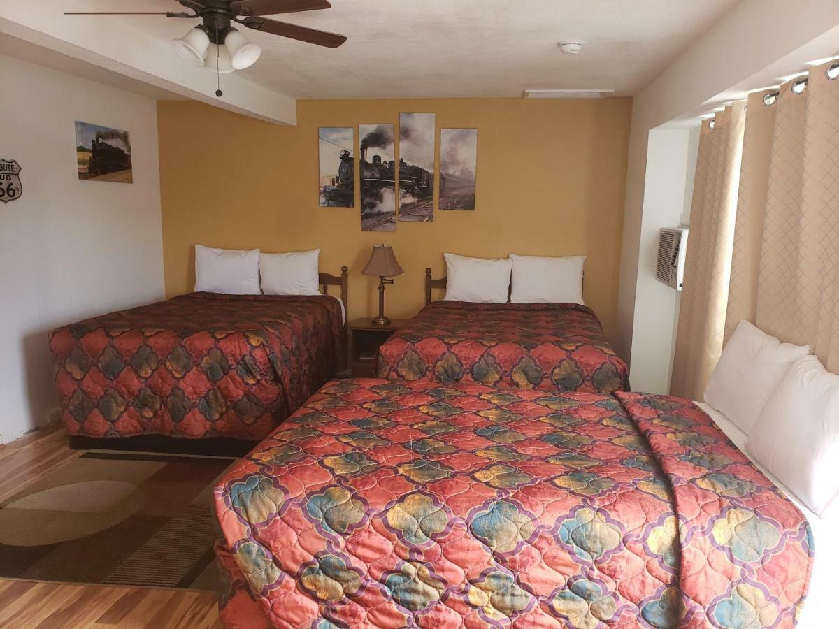 Deluxe Inn Seligman Εξωτερικό φωτογραφία